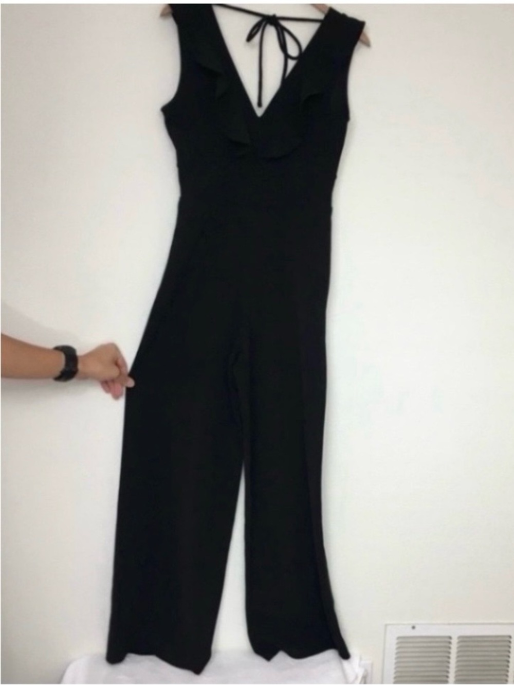 3/$25 Almost Famous Juniors Black V Neck Ruffle Wide Leg Jumpsuit Casual Size L